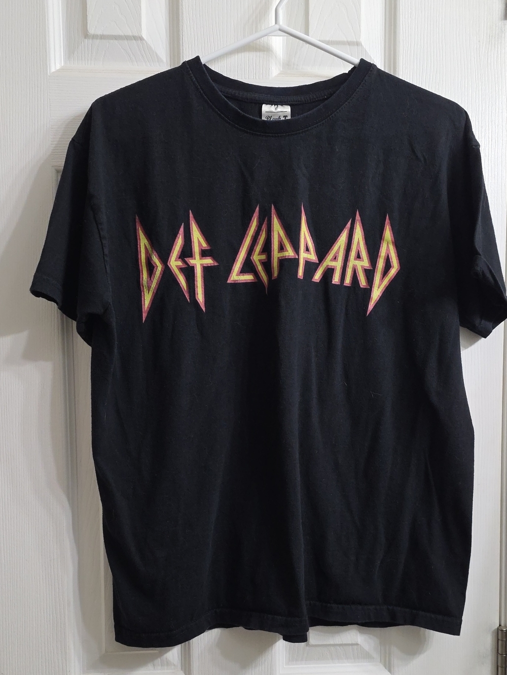 ​Def Leppard Rock Band Graphic Tee - Size L